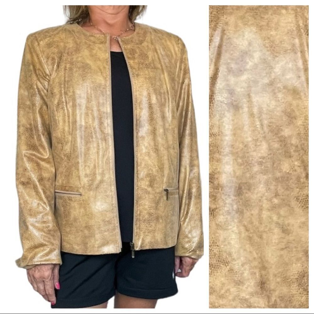 SHINY FAUX SNAKESKIN ZIP JACKET‎